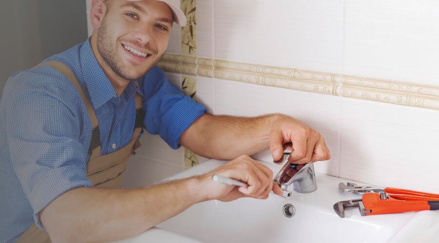 Professional emergency plumber services in Mesa